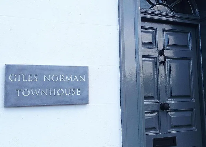 Giles Norman Gallery & Townhouse Kinsale