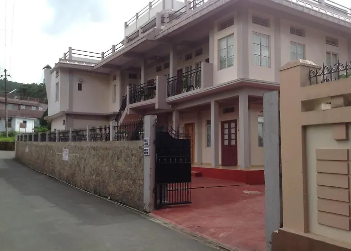 Holly Lodge Guest House Shillong
