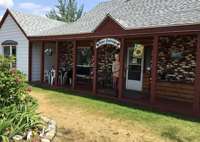 Rose Cottage Bed & Breakfast Valemount