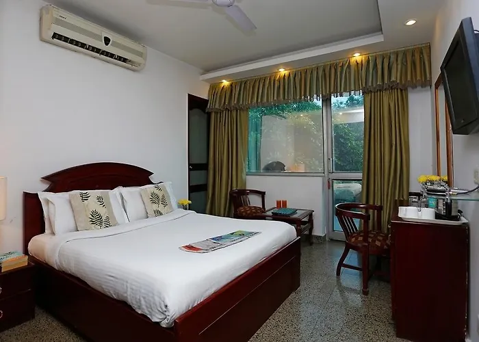 Oyo 367 Hotel Forest Green Yeni Delhi