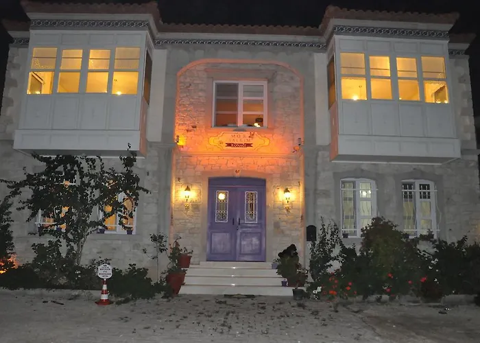 Mor Salkim Konagi Otel Alaçatı