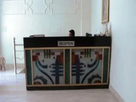 Hotel Aman Plaza Delhi 