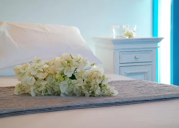 Miramare Hotel Folegandros Town