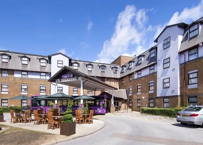 Premier Inn London Gatwick Airport - A23 Airport Way Crawley 