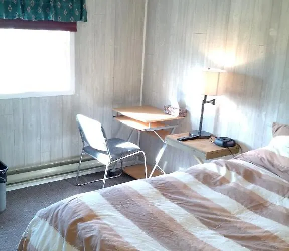 Bear Country Inn Churchill