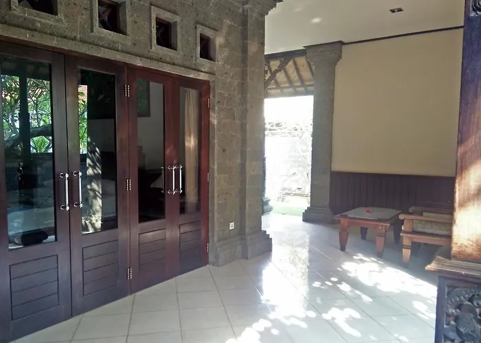 Puri Rai Hotel Padangbai 