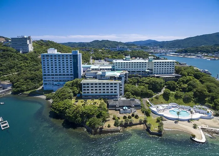 Toba Seaside Hotel