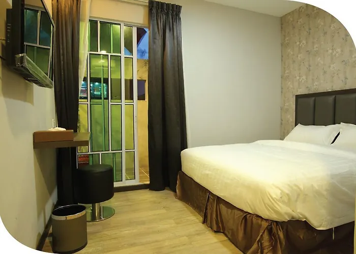 Eatern Hotel Batam