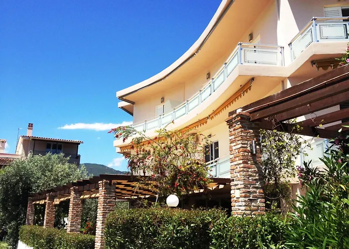 Souris Hotel Rovies
