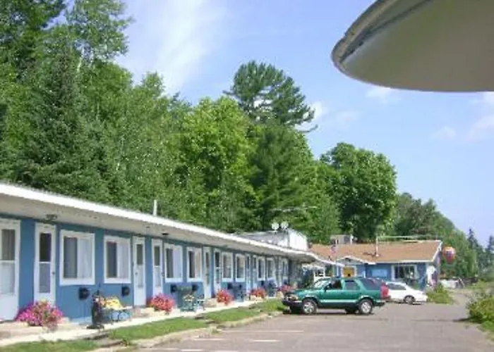 Carla'S Inn And Restaurant Baraga