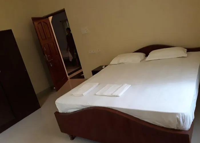Agnelo'S Holiday Homes Candolim