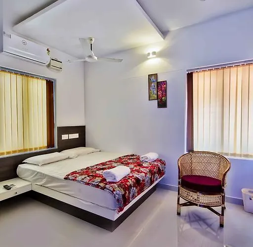 Rams Guest House With Kitchen Near Kochu Veli Railway Station & Lulu Mall Thiruvananthapuram