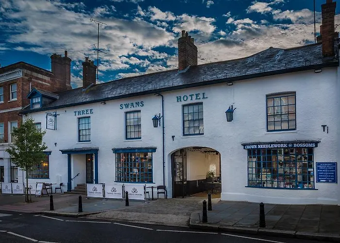 The Three Swans Hotel, Hungerford, Berkshire - The Coaching Inn Group