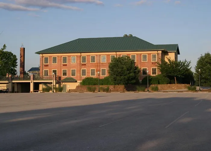 Bridges Guest Quarters Hotel Abbottstown