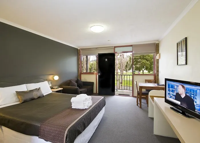 Lorne Coachman Inn