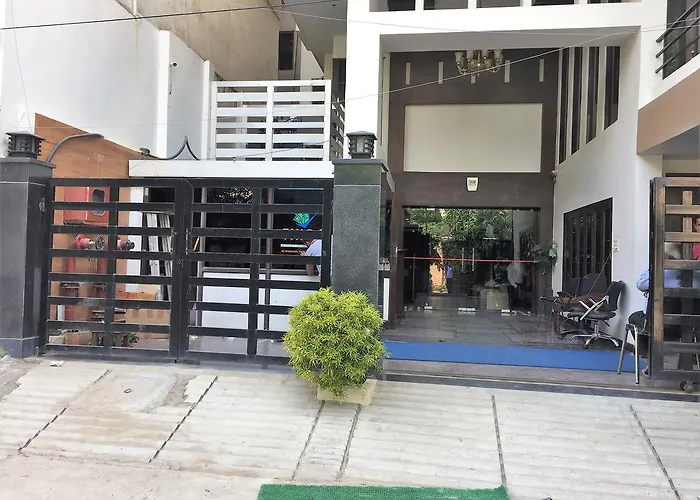 Hotel Park Plaza Varanasi