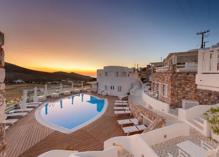 Aspalathras White Hotel Folegandros Town