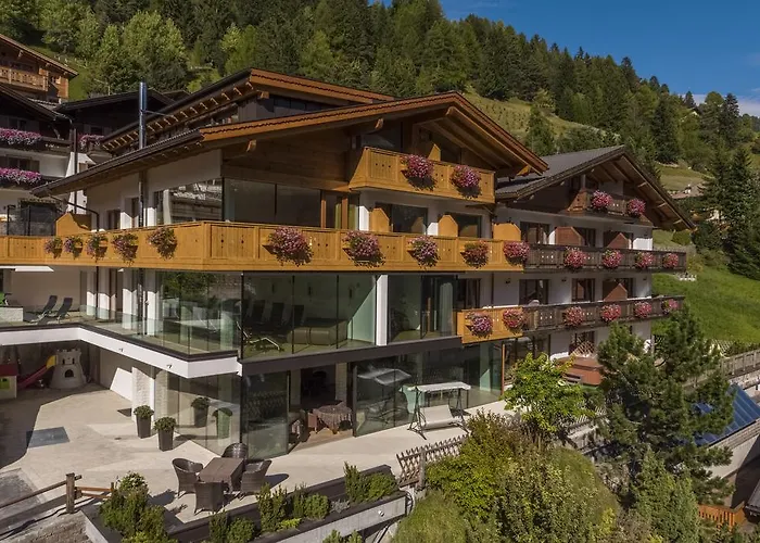 Hotel Garni Gardena - Appartments Santa Cristina Val Gardena