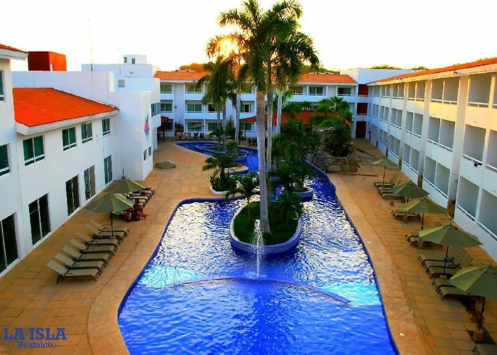 La Isla Huatulco Hotel