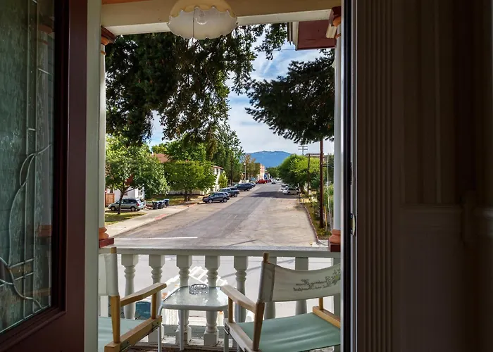 Roseberry House Bed And Breakfast Susanville