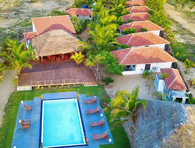 Paper Moon Kudils Otel Arugam Bay