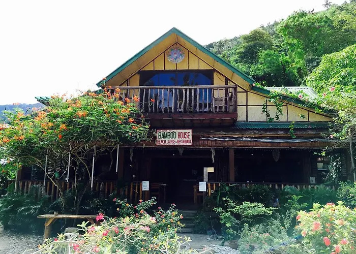 Bamboo House Beach Lodge & Restaurant Puerto Galera