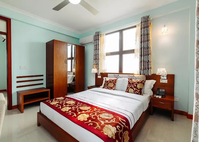 Rekidhiye Inn Addu City