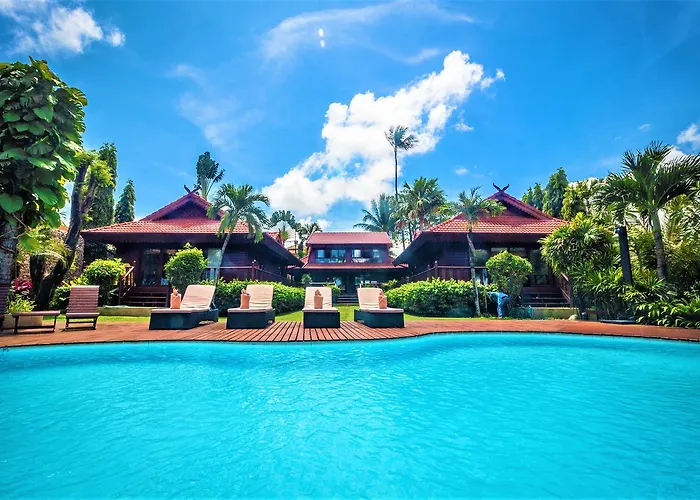 Erawan Villa Hotel Bang Rak Beach 