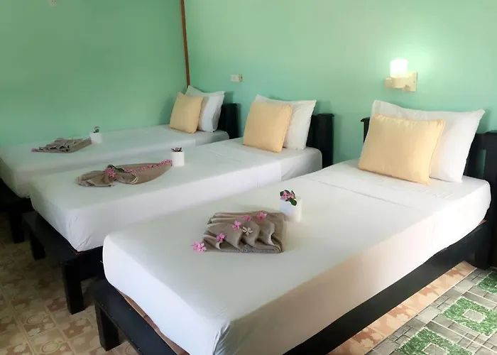 Golden Hill Guesthouse Phi Phi Islands