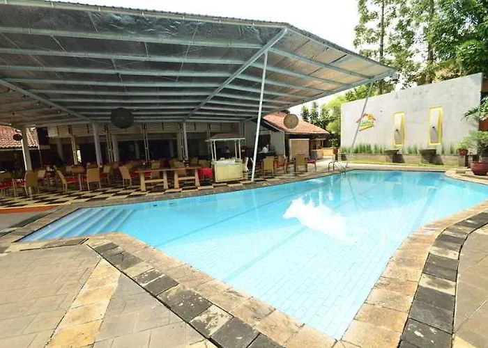 Kazeem Topas Galeria Bandung