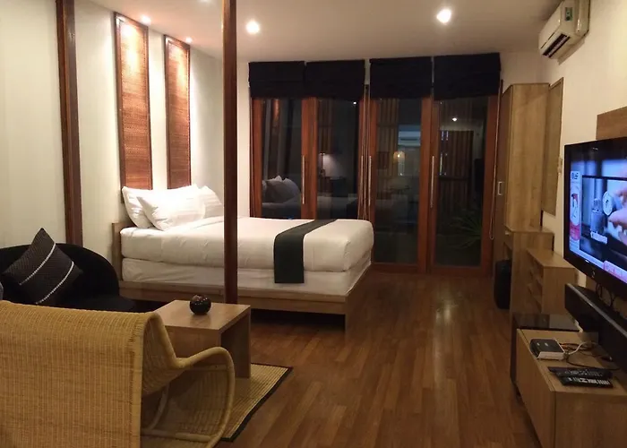 5Ive Beach House Hotel Jomtien Beach