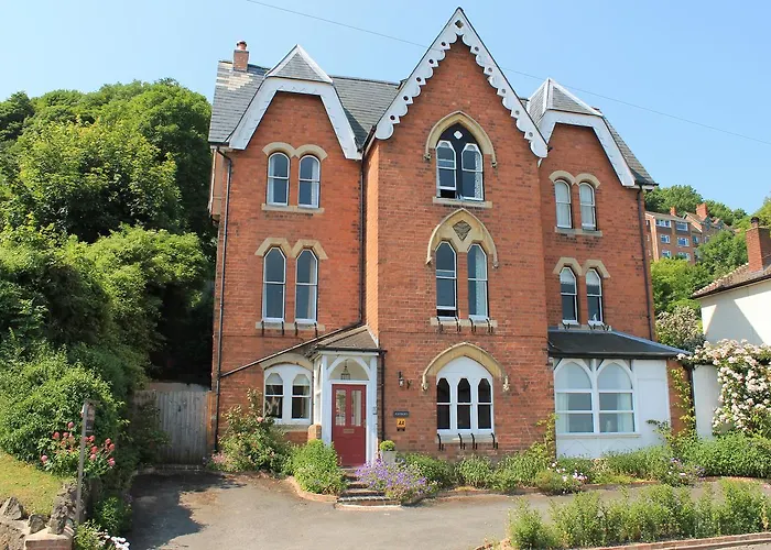 Ashbury Bed & Breakfast Great Malvern
