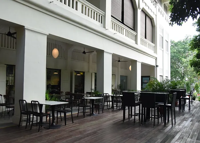 Raintr33 Hotel Singapore