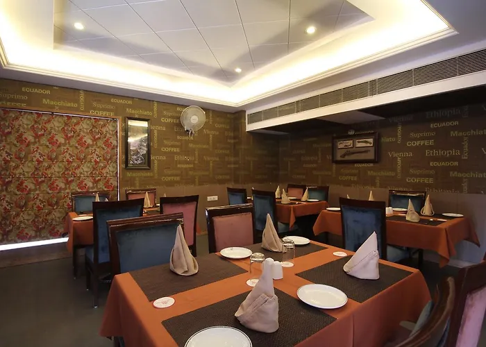 Hotel The Class, Delhi Airport New Delhi