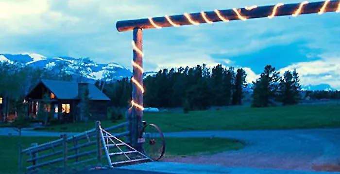 Travelers Rest Lodge East Glacier Park Village
