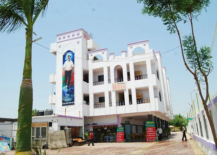 Hotel Utsav Shirdi
