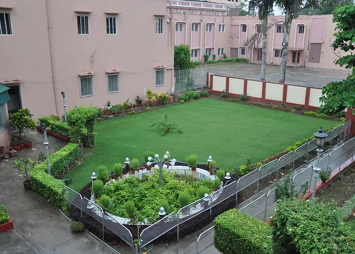 Oyo 3682 Pallavi International Varanasi