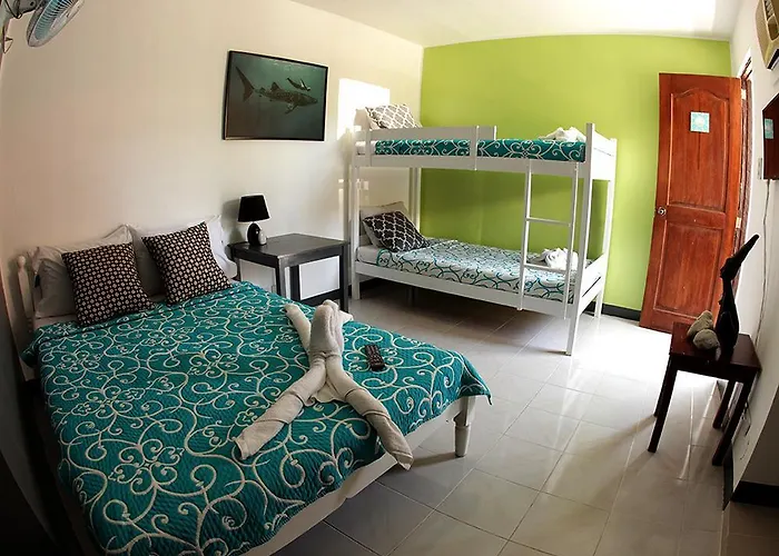 Sunny Beach Resort Puerto Galera