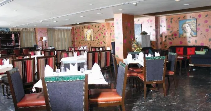Gis Select Banjara Hill Hotel Hyderabad