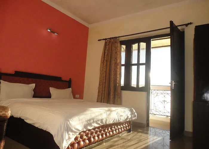Glen Roy Hotel Mussoorie