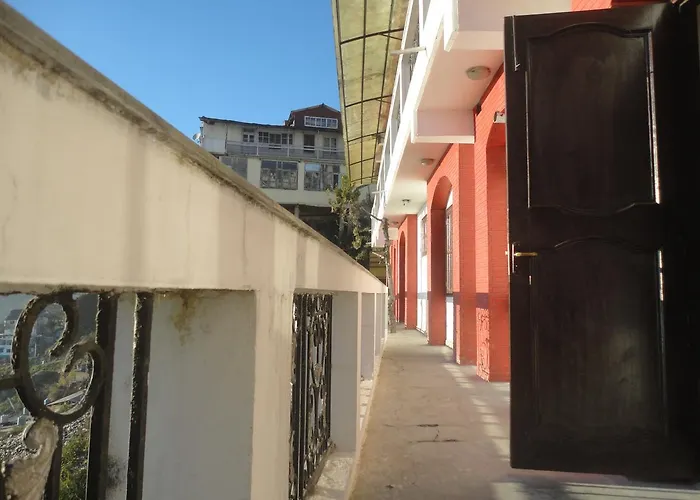 Glen Roy Hotel Mussoorie