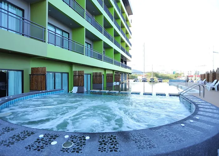 Bullkool Hua Hin Pool Villa