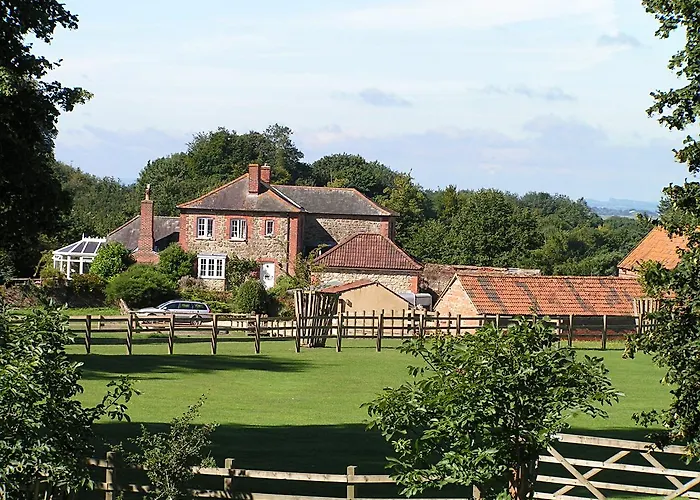 Blounts Court Farm Bed & Breakfast Devizes