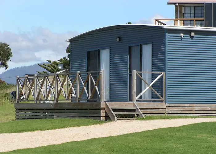 Scamander Tourist Park Hotel