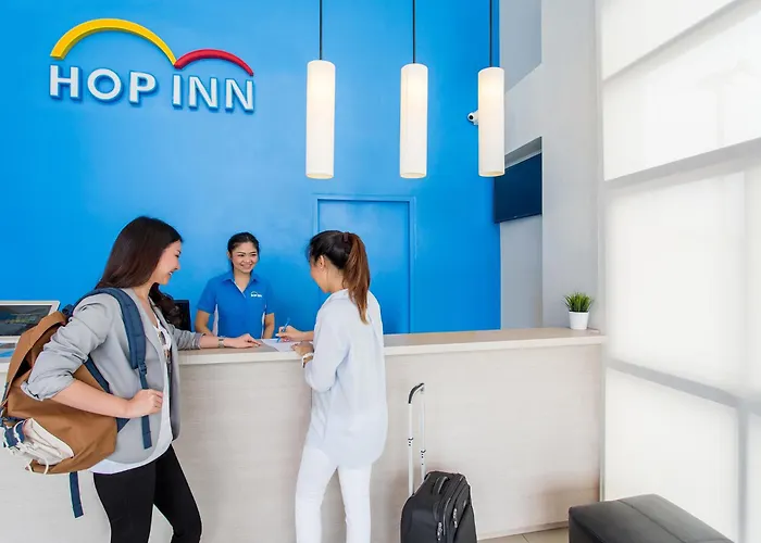 Hop Inn Buriram
