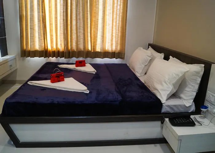 Hotel Grand Paradise Vadodara