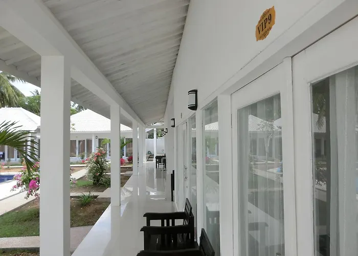 Lombok Holiday Hotel Kuta 