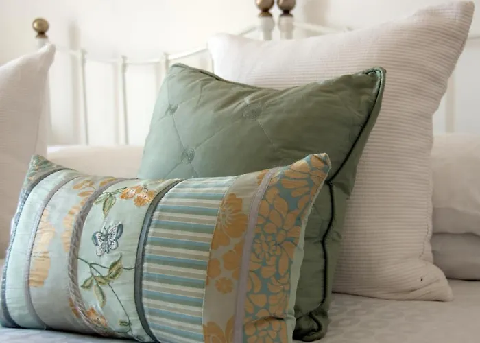 Onefifty Bed & Breakfast Cowes 