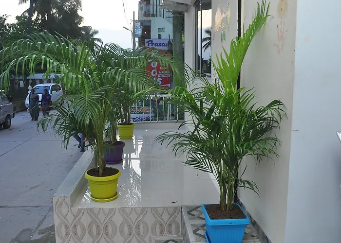 Sripaadha Inn Kanipakam