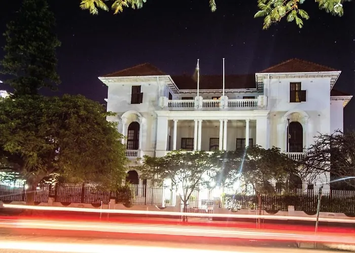 Bulawayo Club Hotel